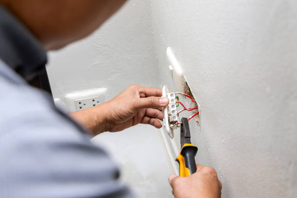 Best Commercial Electrician Services  in Shawnee, KS